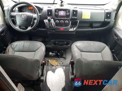 Zdjęcie 8 z 14 samochodu: 2019 RAM PROMASTER 3500 3500 HIGH VIN:3C6URVJG3KE561763 - miniatura