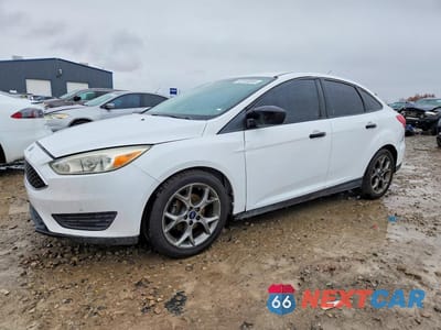 2015 FORD FOCUS S 1FADP3E23FL256249 - główne zdjęcie licytacji z USA - miniatura