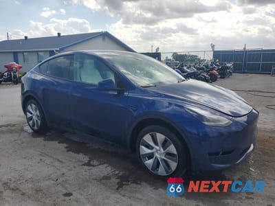 Czwarte zdjęcie samochodu z boku: 2024 TESLA MODEL Y VIN:7SAYGDEE8RA233844 - miniatura