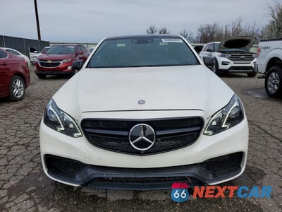 Piąte zdjęcie samochodu w środku: 2014 MERCEDES-BENZ E 63 AMG-S VIN:WDDHF7GB6EA931739 - miniatura