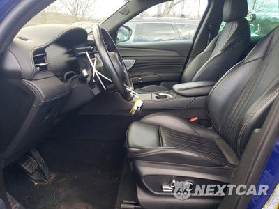 Zdjęcie 7 z 12 samochodu: 2023 MASERATI GRECALE MODENA VIN:ZN682AVM6P7429111 - miniatura