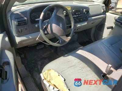 Zdjęcie 8 z 11 samochodu: 2006 FORD F350 SRW SUPER DUTY VIN:1FDSF345X6ED16771 - miniatura