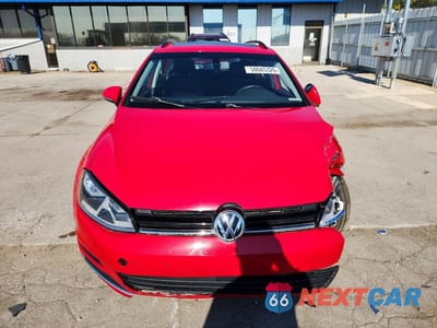 Piąte zdjęcie samochodu w środku: 2015 VOLKSWAGEN GOLF SPORTWAGEN TDI S VIN:3VWCA7AU8FM508885 - miniatura