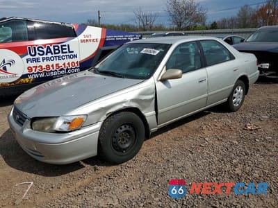 2000 TOYOTA CAMRY CE 4T1BG22K4YU006656 - główne zdjęcie licytacji z USA - miniatura