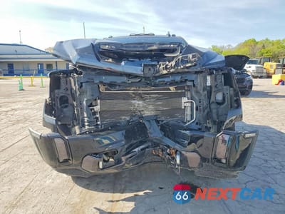 Piąte zdjęcie samochodu w środku: 2024 GMC SIERRA K2500 DENALI ULTIMATE VIN:1GT49XEY6RF375111 - miniatura