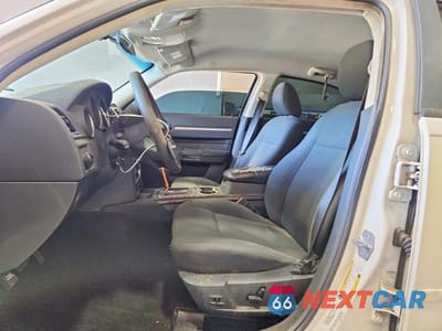 Zdjęcie 7 z 12 samochodu: 2010 DODGE CHARGER SXT VIN:2B3CA3CV3AH152548 - miniatura