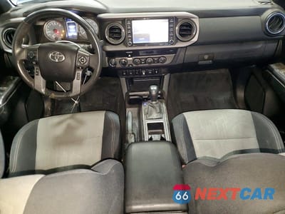 Zdjęcie 8 z 11 samochodu: 2022 TOYOTA TACOMA DOUBLE CAB VIN:3TMCZ5AN1NM471332 - miniatura