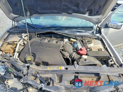 Zdjęcie 11 z 13 samochodu: 2010 LINCOLN MKZ VIN:3LNHL2GC9AR643482 - miniatura