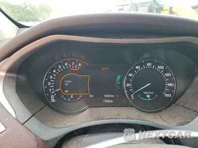 Zdjęcie 9 z 12 samochodu: 2016 LINCOLN MKZ VIN:3LN6L2GK5GR625150 - miniatura