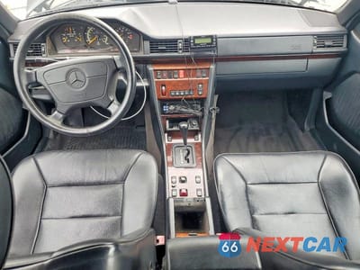 Zdjęcie 8 z 12 samochodu: 1995 MERCEDES-BENZ E-CLASS 320 VIN:WDBEA66EXSC276601 - miniatura