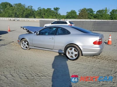 Drugie zdjęcie samochodu z przodu: 2001 MERCEDES-BENZ CLK 430 VIN:WDBLJ70G61F175379 - miniatura
