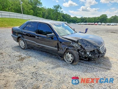 Czwarte zdjęcie samochodu z boku: 1999 MERCEDES-BENZ C 230 VIN:WDBHA24G8XA742569 - miniatura