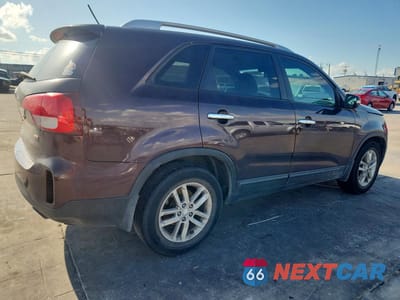 Trzecie zdjęcie samochodu z tyłu: 2014 KIA SORENTO LX VIN:5XYKT3A63EG442163 - miniatura