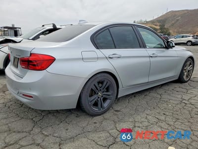 Trzecie zdjęcie samochodu z tyłu: 2016 BMW 320 I VIN:WBA8A9C58GK618643 - miniatura