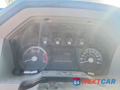 Zdjęcie 9 z 13 samochodu: 2016 FORD F350 SUPER DUTY VIN:1FT8W3AT4GEC31878 - miniatura