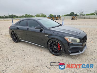 Czwarte zdjęcie samochodu z boku: 2015 MERCEDES-BENZ CLA 45 AMG VIN:WDDSJ5CB2FN212447 - miniatura