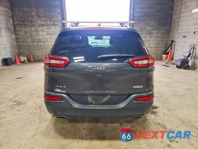 Zdjęcie 6 z 14 samochodu: 2015 JEEP CHEROKEE LATITUDE VIN:1C4PJMCS3FW565445 - miniatura