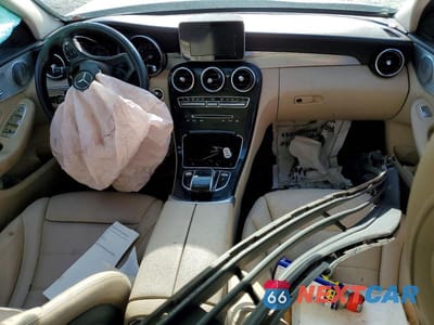 Zdjęcie 8 z 12 samochodu: 2016 MERCEDES-BENZ C 300 VIN:55SWF4JB3GU161758 - miniatura
