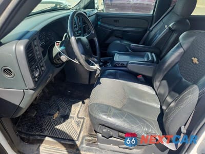 Zdjęcie 7 z 13 samochodu: 2002 CHEVROLET AVALANCHE K1500 VIN:3GNEK13TX2G265106 - miniatura