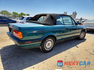 Trzecie zdjęcie samochodu z tyłu: 1992 BMW 318 I VIN:WBABA731XNEJ12038 - miniatura