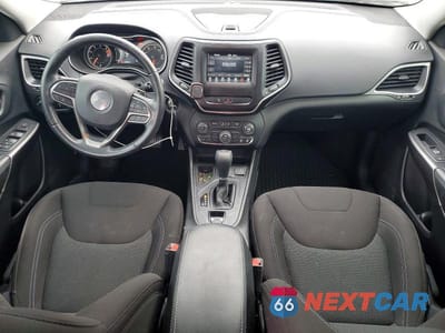 Zdjęcie 8 z 12 samochodu: 2020 JEEP CHEROKEE LATITUDE VIN:1C4PJLCB9LD510886 - miniatura