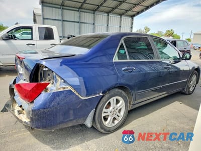 Trzecie zdjęcie samochodu z tyłu: 2006 HONDA ACCORD SE VIN:1HGCM56386A173849 - miniatura