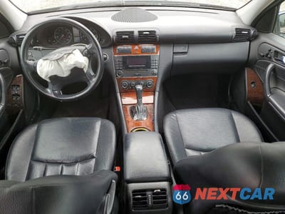 Zdjęcie 8 z 12 samochodu: 2005 MERCEDES-BENZ C 320 4MATIC VIN:WDBRF84J85F665254 - miniatura