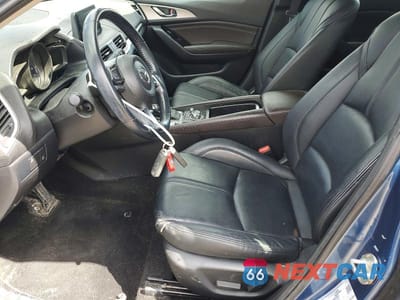 Zdjęcie 7 z 11 samochodu: 2017 MAZDA 3 TOURING VIN:3MZBN1L71HM119741 - miniatura