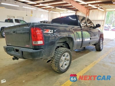 Trzecie zdjęcie samochodu z tyłu: 2011 GMC SIERRA K1500 SLE VIN:1GTR2VE38BZ298958 - miniatura