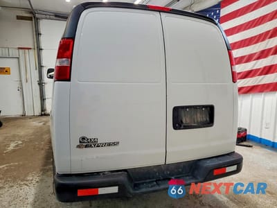 Zdjęcie 6 z 13 samochodu: 2023 CHEV EXPRESS G2500 VIN:1GCWGAFP0P1232201 - miniatura