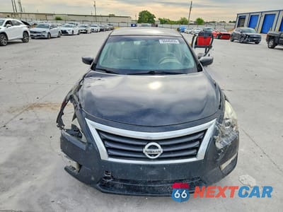 Piąte zdjęcie samochodu w środku: 2014 NISSAN ALTIMA 2.5 VIN:1N4AL3AP1EN235595 - miniatura