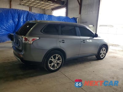 Trzecie zdjęcie samochodu z tyłu: 2015 MITSUBISHI OUTLANDER SE VIN:JA4AD3A35FZ008452 - miniatura