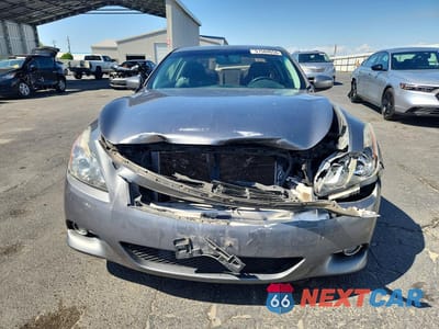 Piąte zdjęcie samochodu w środku: 2014 INFINITI Q60 COUPE JOURNEY VIN:JN1CV6EK4EM112685 - miniatura