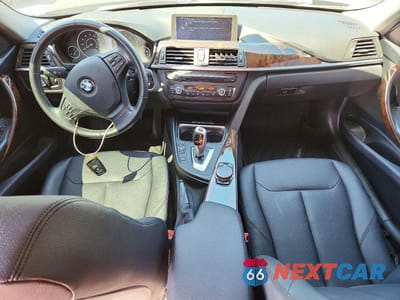 Zdjęcie 8 z 12 samochodu: 2015 BMW 320 I VIN:WBA3B1G55FNT06411 - miniatura
