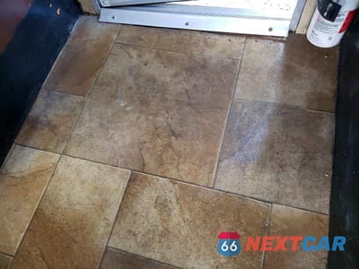 Zdjęcie 9 z 10 samochodu: 2014 JAYCO JAY FLIGHT CAMPER VIN:1UJBJ0AJ4E77E0237 - miniatura