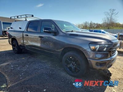 Czwarte zdjęcie samochodu z boku: 2023 RAM 1500 BIG HORN VIN:1C6SRFMT1PN595967 - miniatura