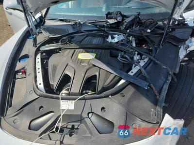 Zdjęcie 11 z 12 samochodu: 2019 PORSCHE PANAMERA 4 E-HYBRID VIN:WP0AE2A71KL125569 - miniatura