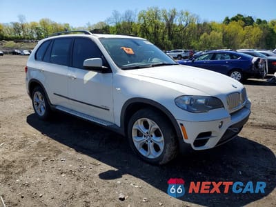 Czwarte zdjęcie samochodu z boku: 2012 BMW X5 XDRIVE50I VIN:5UXZV8C56CL425836 - miniatura