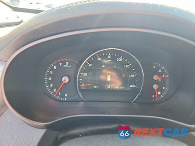 Zdjęcie 9 z 12 samochodu: 2017 KIA SORENTO VIN:5XYPK4A50HG194299 - miniatura