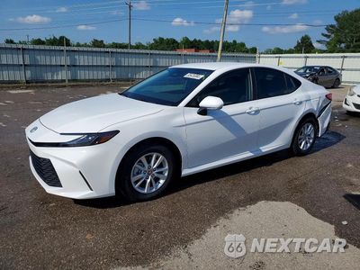2026 TOYOTA CAMRY LE 4T1DAACK7TU727873 - główne zdjęcie licytacji z USA - miniatura