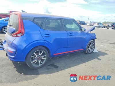Trzecie zdjęcie samochodu z tyłu: 2021 KIA SOUL VIN:KNDJ63AU8M7755576 - miniatura