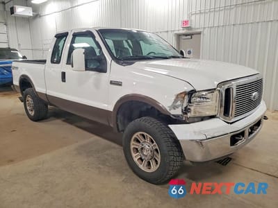 Czwarte zdjęcie samochodu z boku: 2006 FORD F250 SUPER DUTY VIN:1FTSX21P26EC67437 - miniatura
