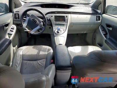 Zdjęcie 8 z 12 samochodu: 2010 TOYOTA PRIUS IV VIN:JTDKN3DU6A0049536 - miniatura