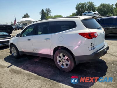 Drugie zdjęcie samochodu z przodu: 2011 CHEVROLET TRAVERSE LT VIN:1GNKVJED0BJ357243 - miniatura