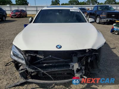 Piąte zdjęcie samochodu w środku: 2014 BMW 750 LI VIN:WBAYE8C53ED134587 - miniatura