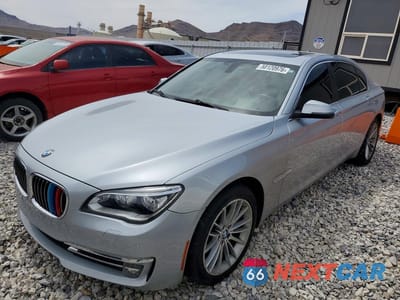 2015 BMW 750 LI WBAYE8C57FD782001 - główne zdjęcie licytacji z USA - miniatura