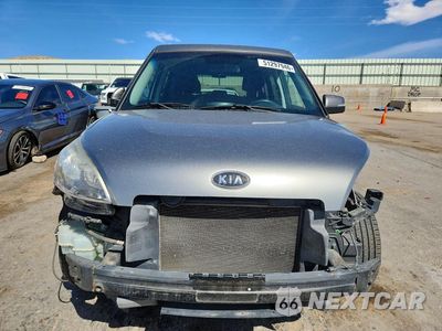Piąte zdjęcie samochodu w środku: 2012 KIA SOUL VIN:KNDJT2A63C7358635 - miniatura