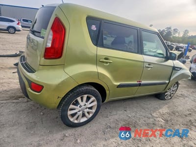 Trzecie zdjęcie samochodu z tyłu: 2013 KIA SOUL BASE VIN:KNDJT2A57D7618883 - miniatura