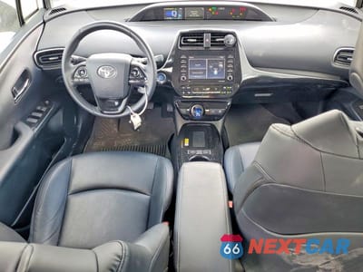Zdjęcie 8 z 13 samochodu: 2021 TOYOTA PRIUS XLE VIN:JTDKAMFU9M3146912 - miniatura