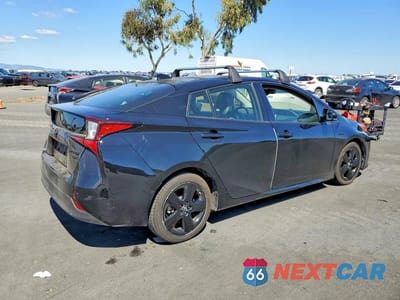 Trzecie zdjęcie samochodu z tyłu: 2022 TOYOTA PRIUS NIGHTSHADE VIN:JTDKAMFU2N3166310 - miniatura